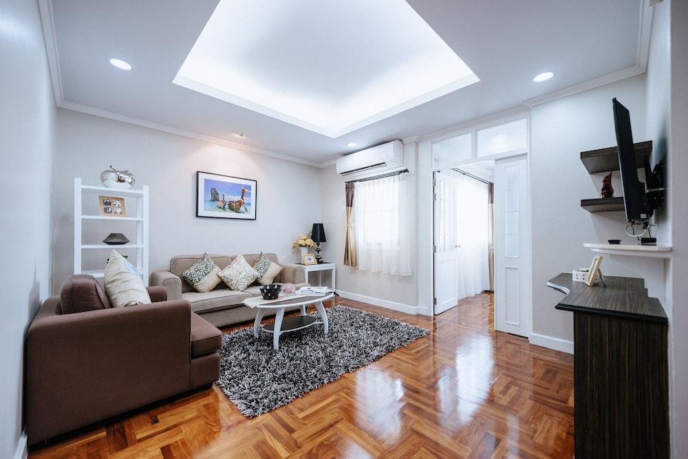 Cnc Residence Bangkok Esterno foto