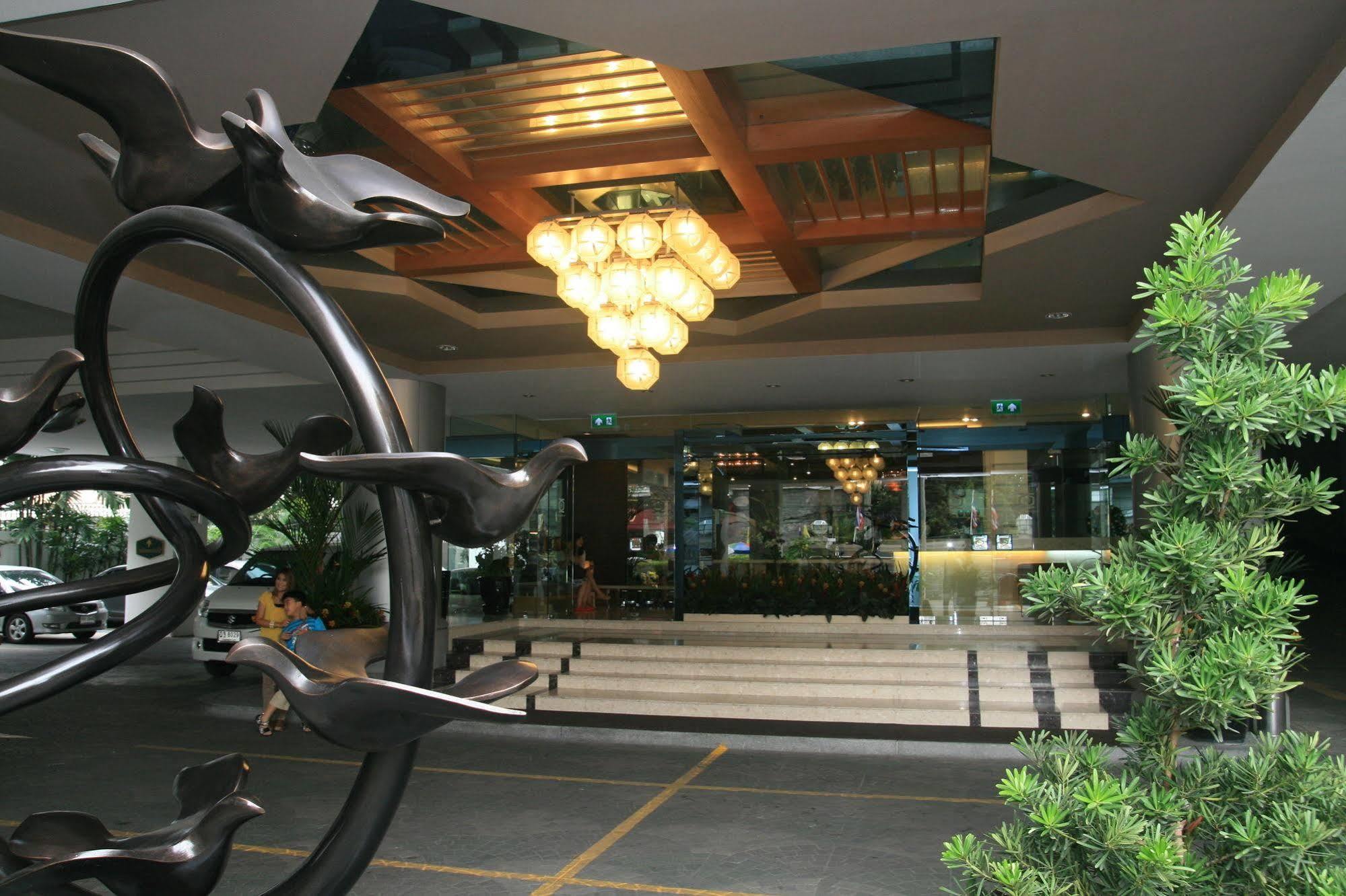 Cnc Residence Bangkok Esterno foto