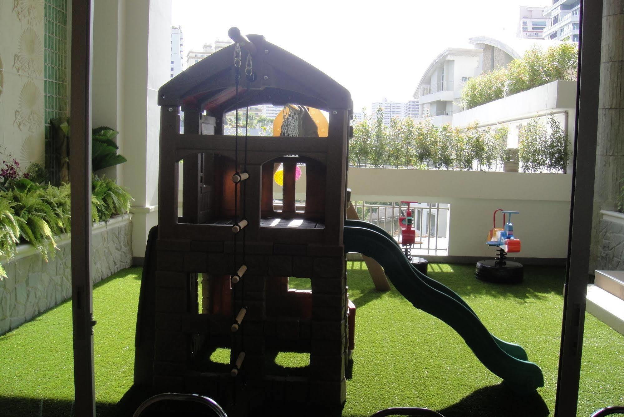 Cnc Residence Bangkok Esterno foto