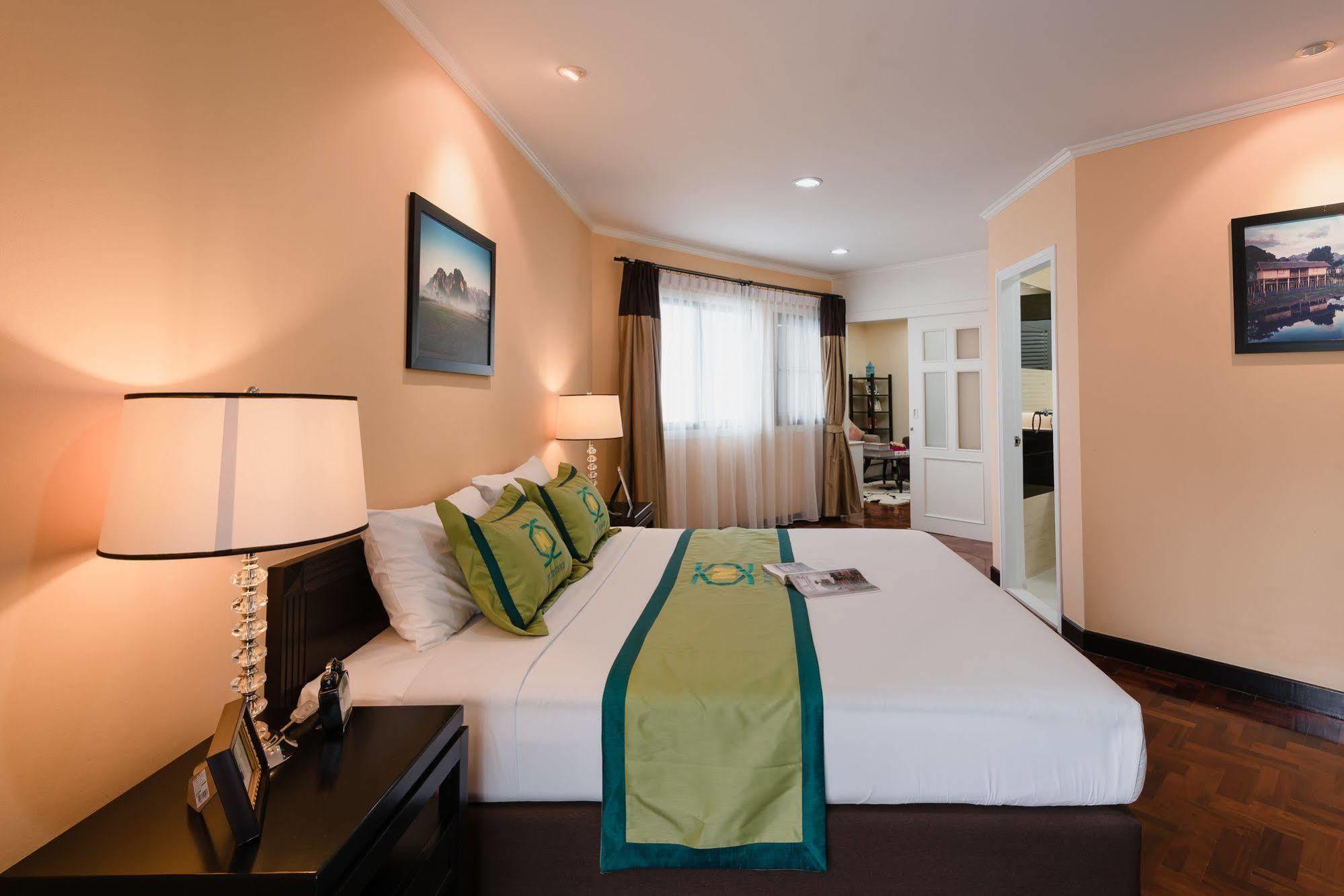 Cnc Residence Bangkok Esterno foto